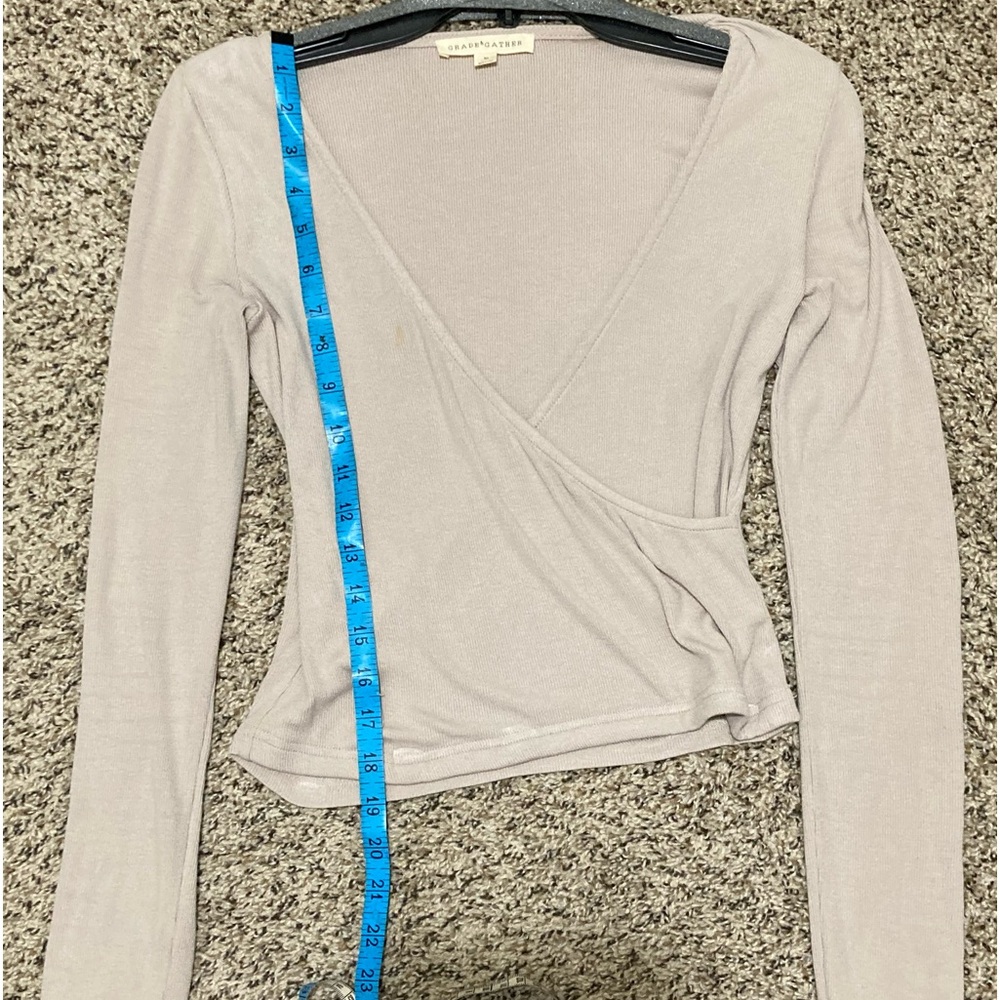 “Grade and gather”brand size medium jersey fabric long sleeve top